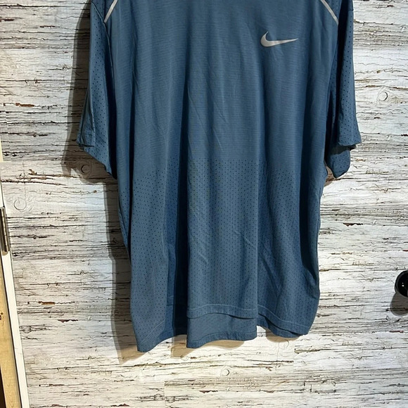 Nike blue short  sleeve shirt size XXL - Picture 4 of 9